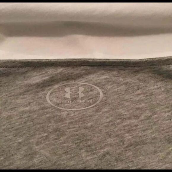 NWT UNDER ARMOUR T-shirt SIZE SMALL - Picture 4 of 4